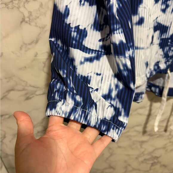 NEW Love Life Live Women's Blue Tie-Dye Utility Jacket L - Picture 4 of 10